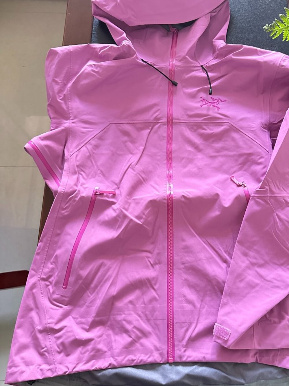 Arcteryx Beta Series Beta LT JacketHooded Hardshell Jacket, Size M